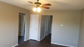 1109 Bird Rd in Branson, MO - Building Photo