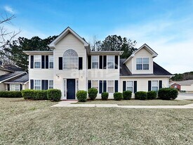 6541 Pole Creek Dr in Lithonia, GA - Building Photo