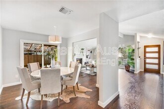 11007 Jordan Ln in Austin, TX - Building Photo - Building Photo
