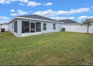 666 Persian Dr in Haines City, FL - Building Photo - Building Photo