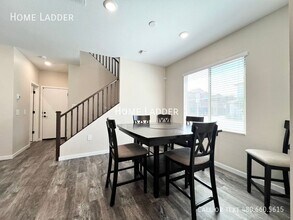 779 E Doral Ave in Gilbert, AZ - Building Photo - Building Photo