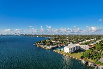 1700 NE 105th St in Miami Shores, FL - Building Photo - Building Photo