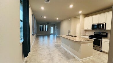 310 Dipprey Ln in Andice, TX - Building Photo - Building Photo