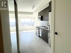 8010-8010 Derry Rd in Milton, ON - Building Photo - Building Photo