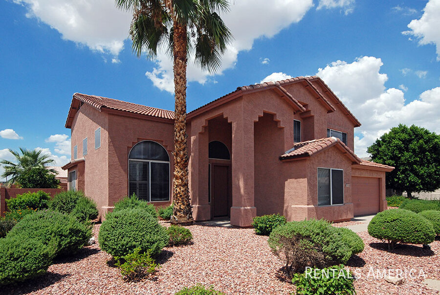 4204 E Cedarwood Ln in Phoenix, AZ - Building Photo