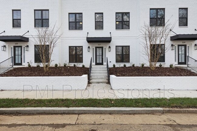 225 S Bilbro Ave in Murfreesboro, TN - Building Photo - Building Photo