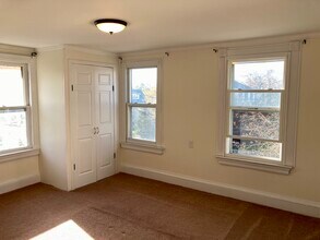 502 Bell Rd, Unit Side in Mt Ephraim, NJ - Foto de edificio - Building Photo