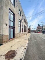 101 E Lincoln Ave in Mc Donald, PA - Building Photo