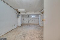 530 N Curley St photo'