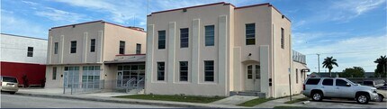 33 W Avenue A in Belle Glade, FL - Building Photo - Building Photo