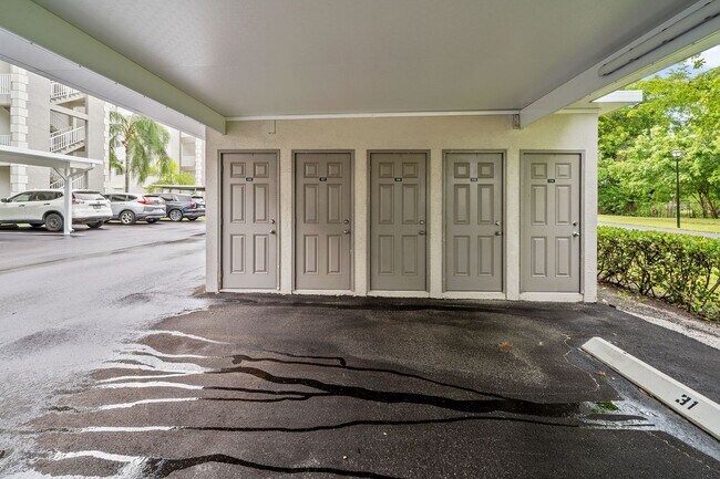 14771 Hole in 1 Cir in Ft. Myers, FL - Building Photo - Building Photo