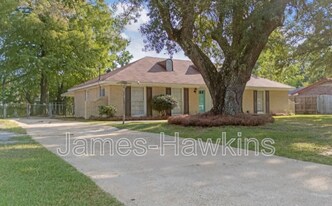 1152 Woodbridge Dr in Montgomery, AL - Building Photo