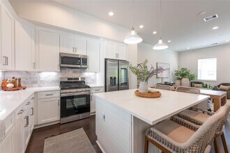 5506F Wheatley St in Houston, TX - Building Photo - Building Photo