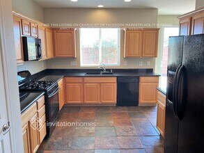 11605 Castle Cave Ct in Las Vegas, NV - Building Photo - Building Photo