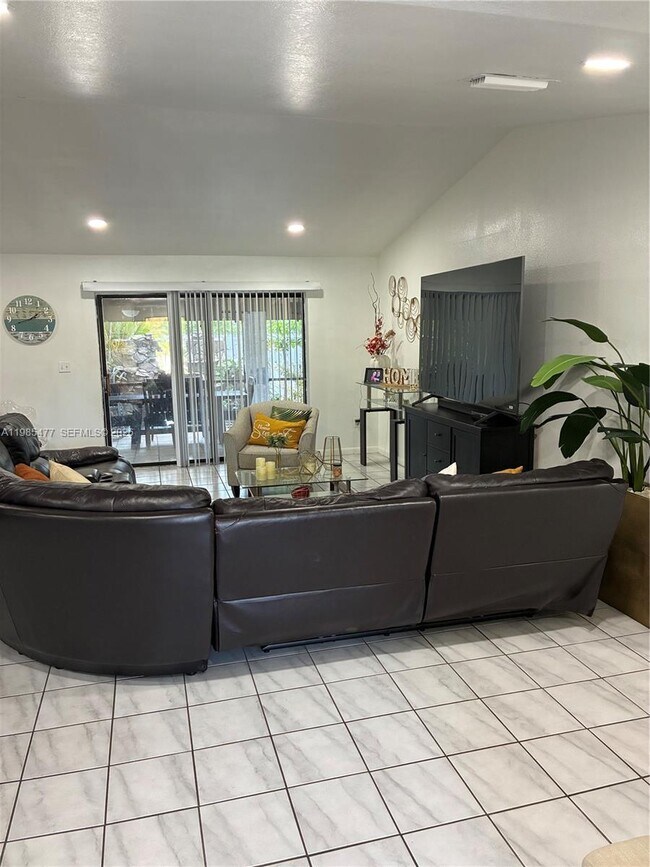 1660 N Audubon Dr in Homestead, FL - Building Photo - Building Photo