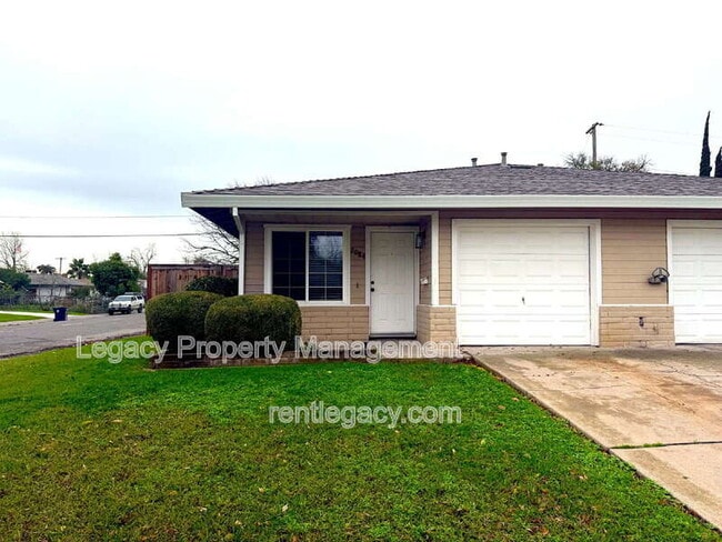 property at 2084 Quincy Ave