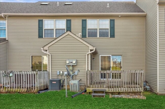 1853 Bradfield Dr in Mount Joy, PA - Building Photo - Building Photo