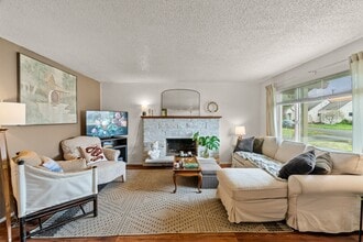 1016 Arnold Ave in Hoquiam, WA - Building Photo - Building Photo