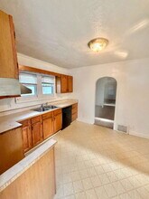 2605 Woodrow Ave in Flint, MI - Building Photo - Building Photo