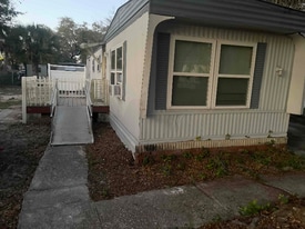 6551 Char Ln in New Port Richey, FL - Building Photo