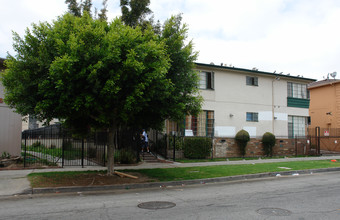 823 S Oxford Ave in Los Angeles, CA - Building Photo - Building Photo