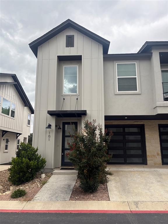 property at 12001 Vista Parke Dr