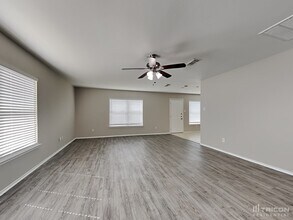 9303 Deep Valley Dr in Houston, TX - Building Photo - Building Photo