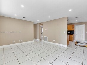 1321 SW 33rd Terrace in Fort Lauderdale, FL - Building Photo - Building Photo