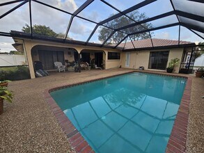 251 SW 15th Dr in Boca Raton, FL - Building Photo - Building Photo