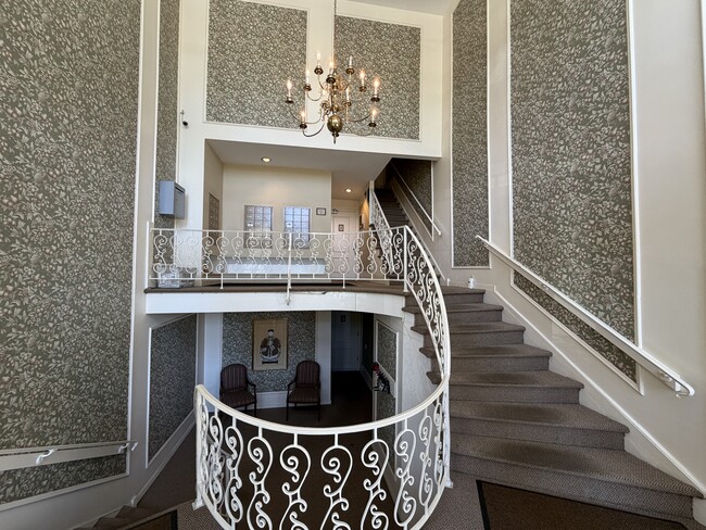 77 Atterbury Blvd, Unit 313