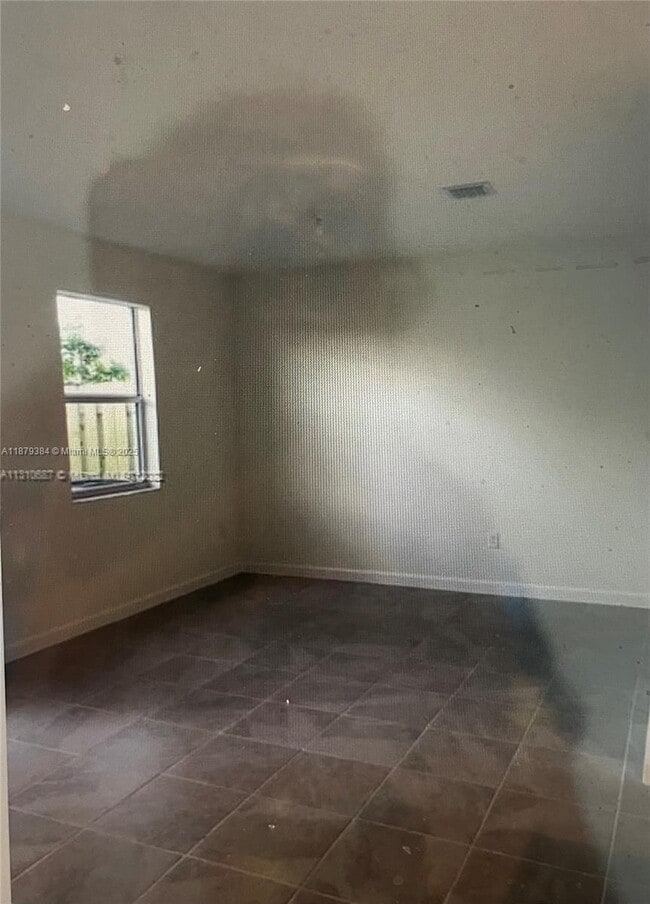 2609 SE 10th St in Homestead, FL - Building Photo - Building Photo