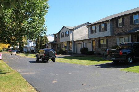 New England Village Townhomes in Greece, NY - Building Photo