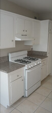 2022 Castleberry Ln in Las Vegas, NV - Building Photo - Building Photo