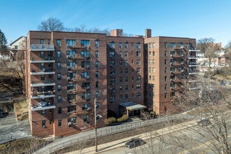 277 Bronx River Rd in Yonkers, NY - Foto de edificio - Primary Photo