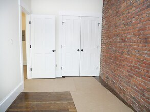 261 W Newton St in Boston, MA - Building Photo - Building Photo