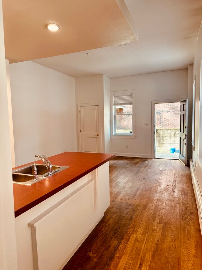 764 N 26th St, Unit 1st Floor