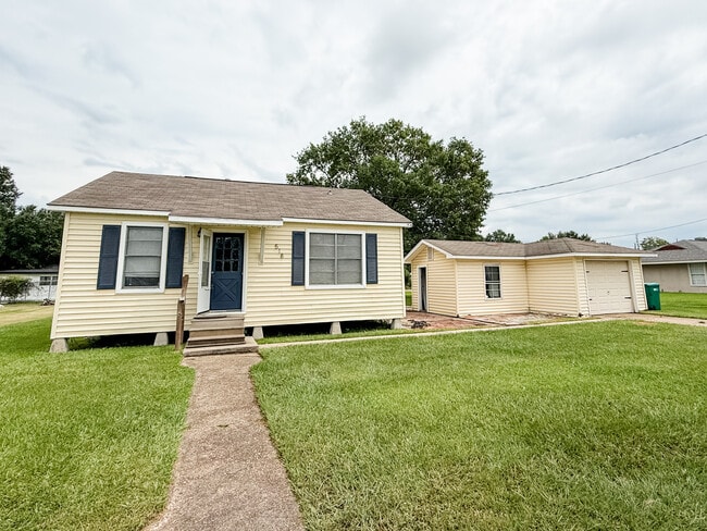 518 Cherry St in Sulphur, LA - Building Photo - Building Photo