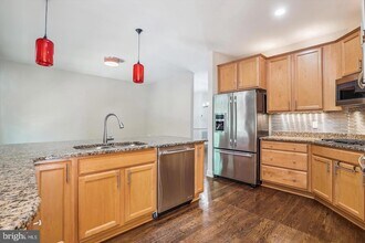 1596 N Colonial Terrace in Arlington, VA - Building Photo - Building Photo