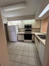 924 Wimbledon Dr in St. Simons Island, GA - Foto de edificio - Building Photo