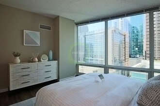 355 E Ohio St in Chicago, IL - Foto de edificio - Building Photo