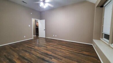 2401 Eaton Dr in McKinney, TX - Building Photo - Building Photo