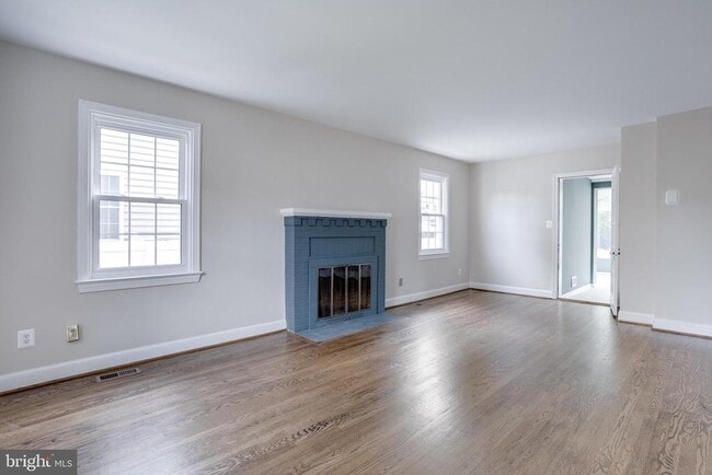 property at 3404 8th St S