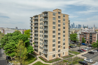 Monroe Gardens in Hoboken, NJ - Building Photo - Building Photo