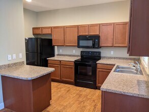 5130 Summer Brooke Ln in Lakeland, FL - Building Photo - Building Photo