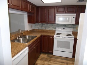 3411 Teeside Dr in New Port Richey, FL - Building Photo - Building Photo