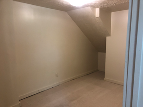 207 Cunningham St in Mercer, PA - Building Photo - Building Photo