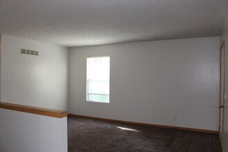 330-338 Sycamore Dr in Lincoln, NE - Building Photo - Building Photo