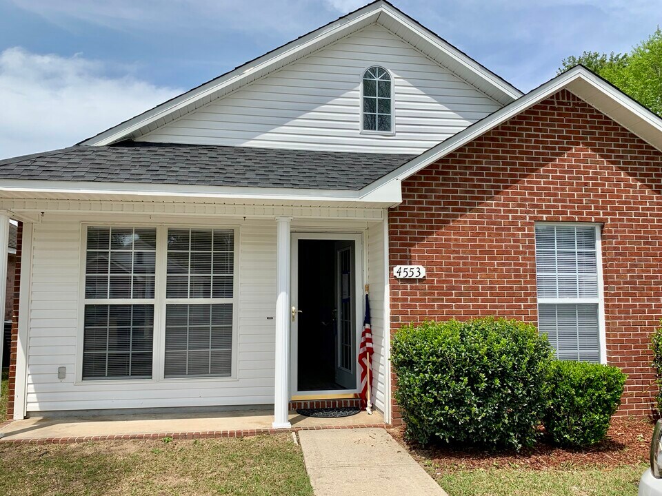 4553 Barrington Ln in Niceville, FL - Building Photo