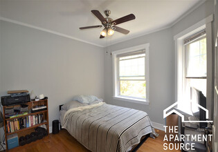 4406 N Rockwell St, Unit 2 in Chicago, IL - Foto de edificio - Building Photo