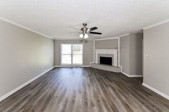 9008 Country Leaf Cove in Memphis, TN - Building Photo - Building Photo